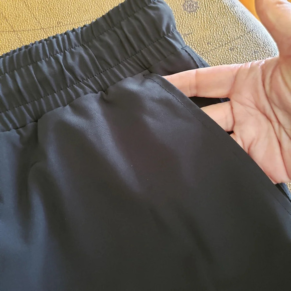 *JOE FRESH skirt black  size small - Picture 3 of 6